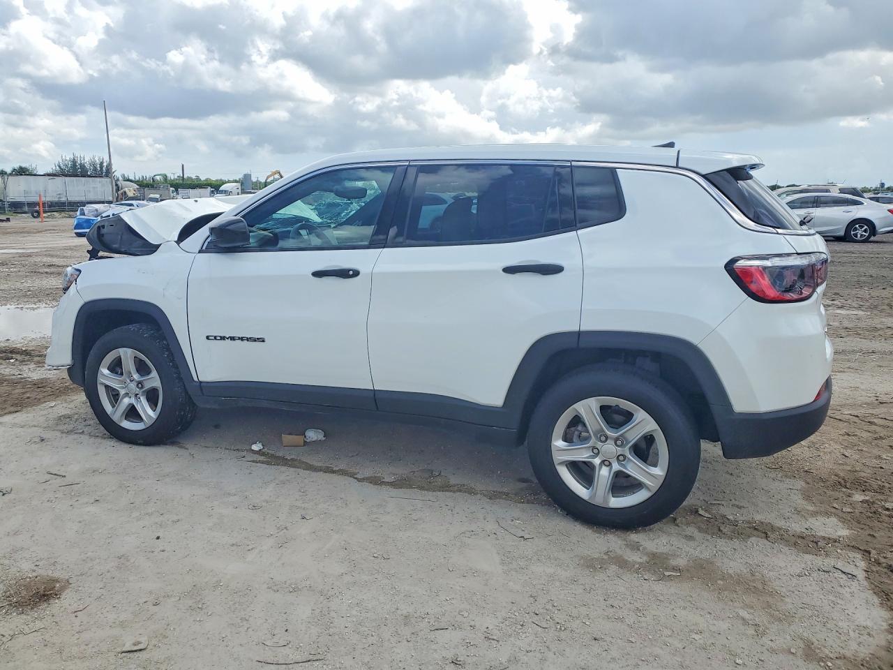 2023 Jeep Compass Sport - Image 2