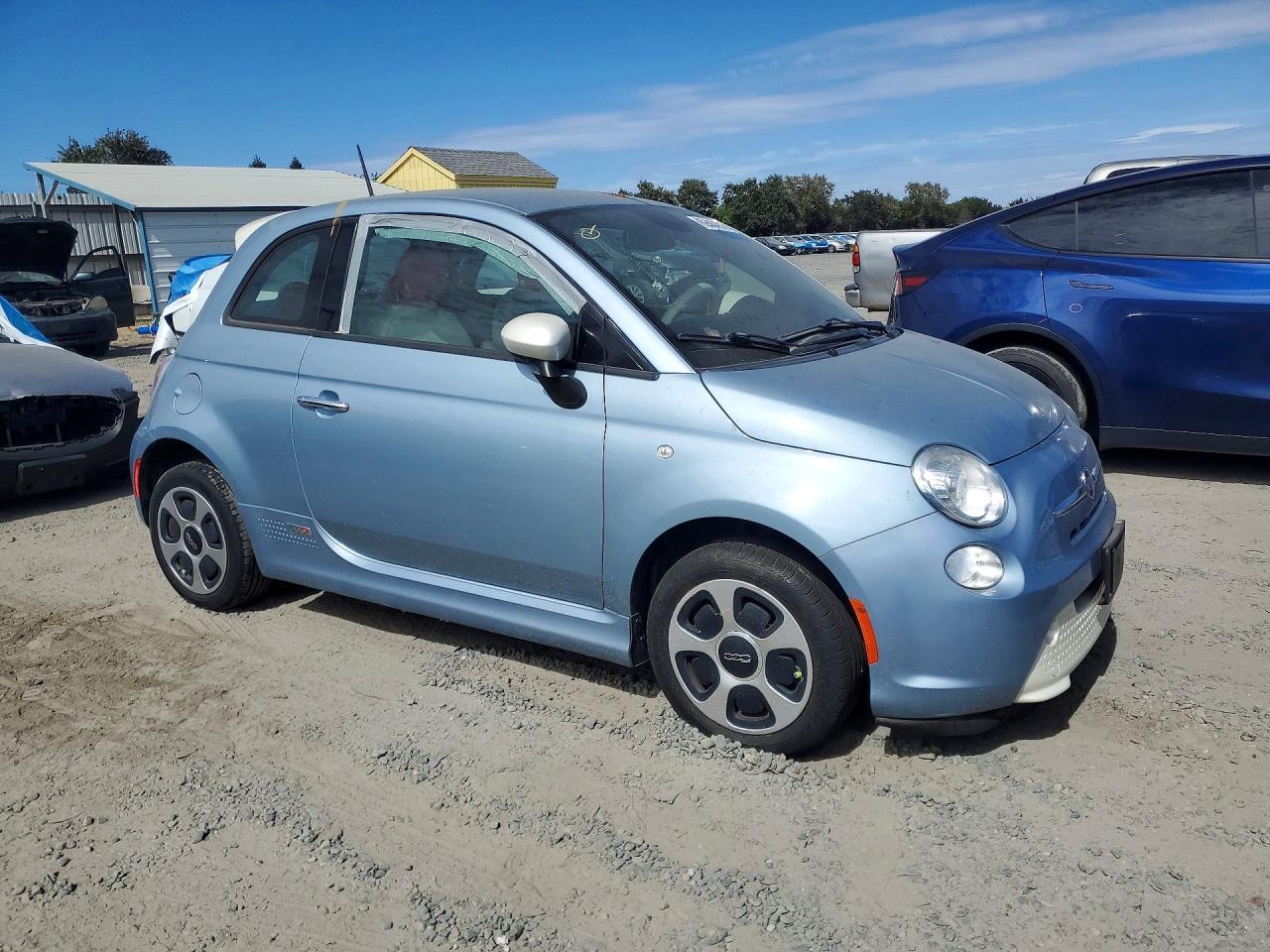 2015 Fiat 500 Electric - Image 4