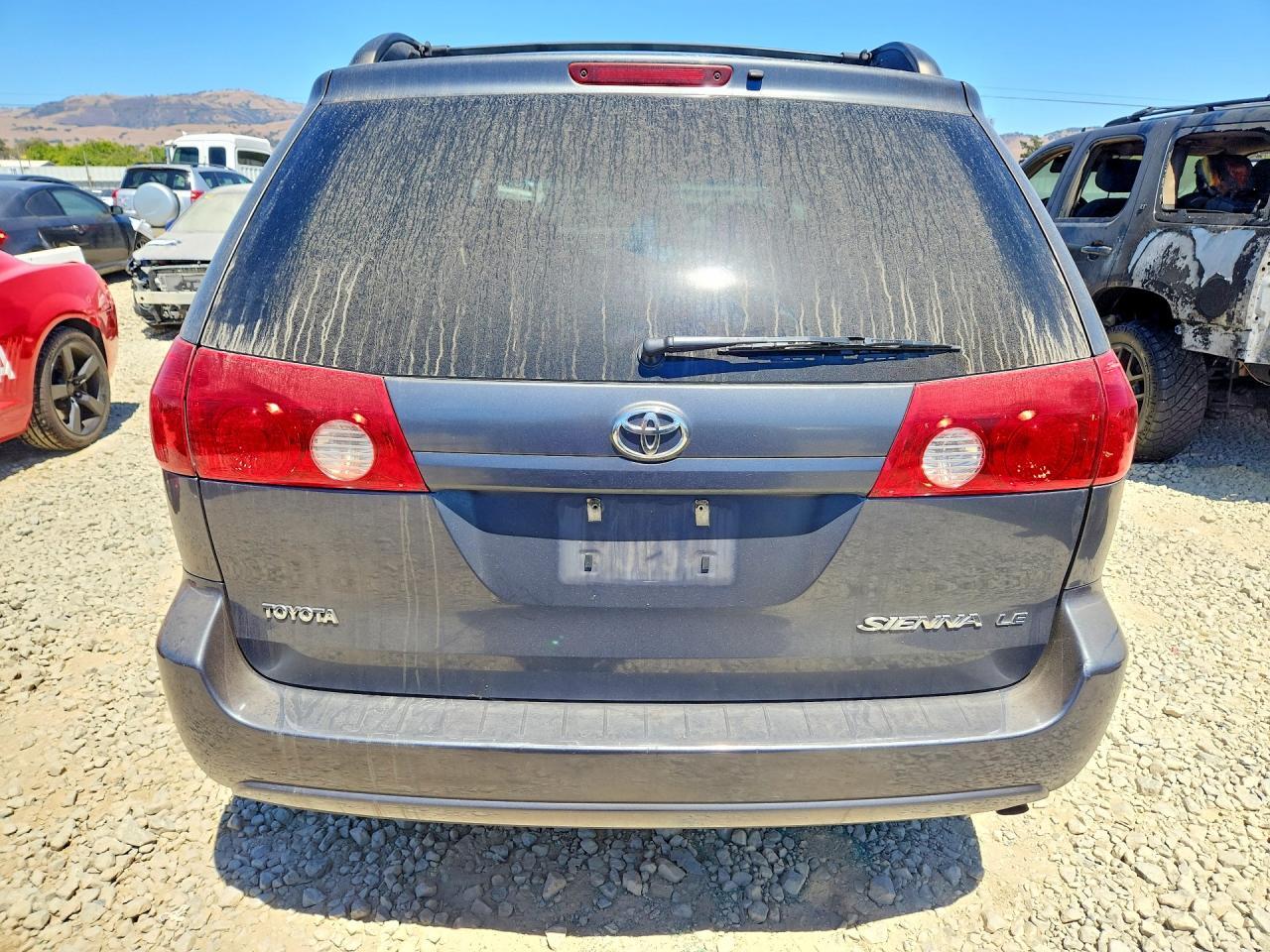 2007 Toyota Sienna Le 7-Passenger - Фото 6