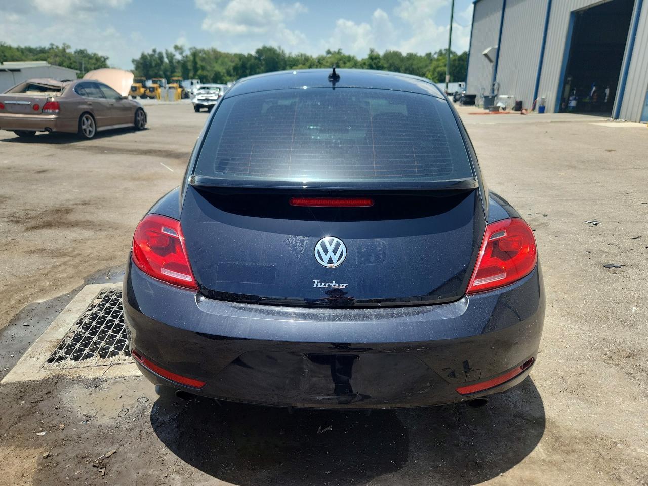 2014 Volkswagen Beetle Turbo - Фото 6