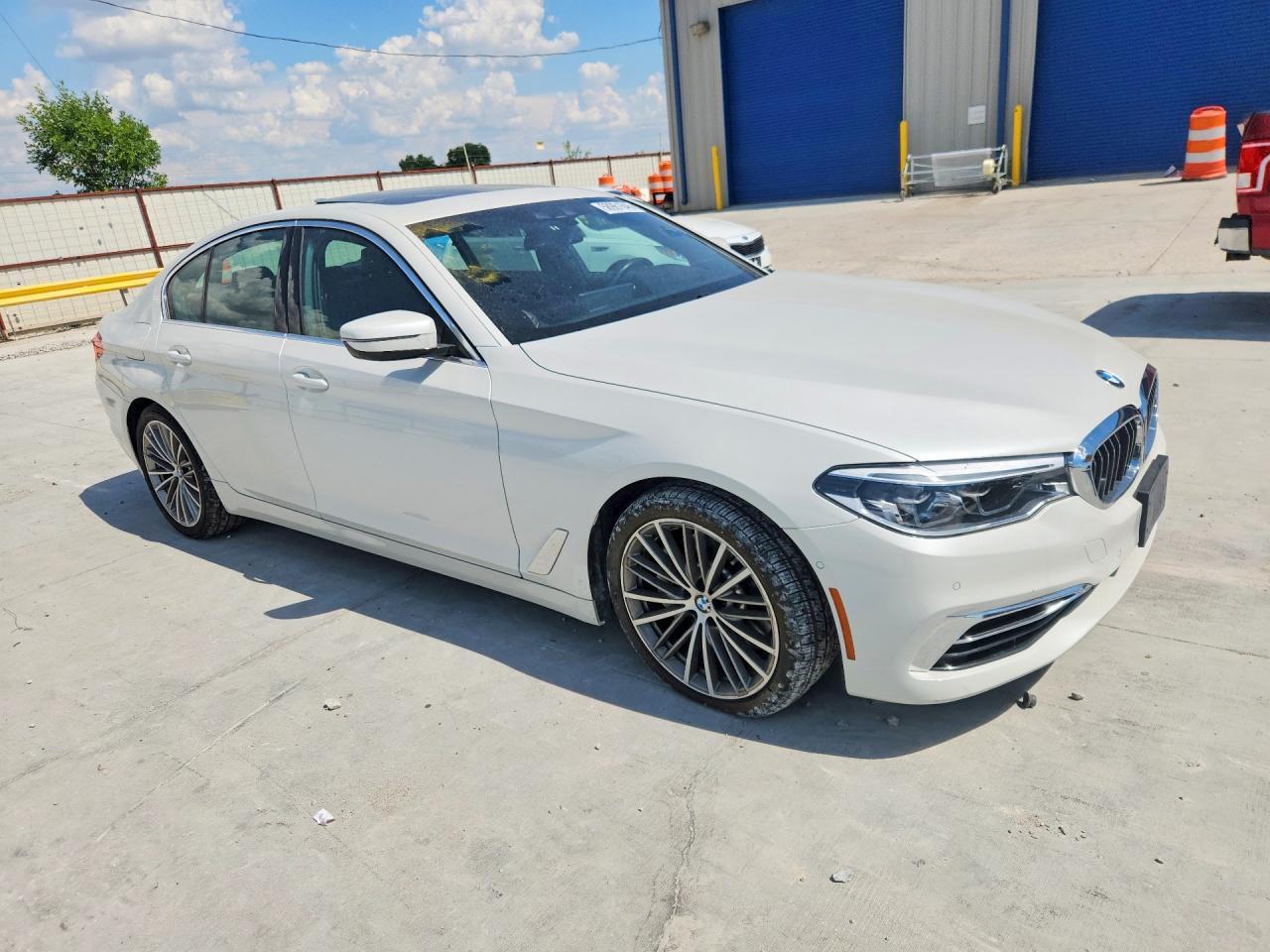 2019 BMW 540 I - Image 4