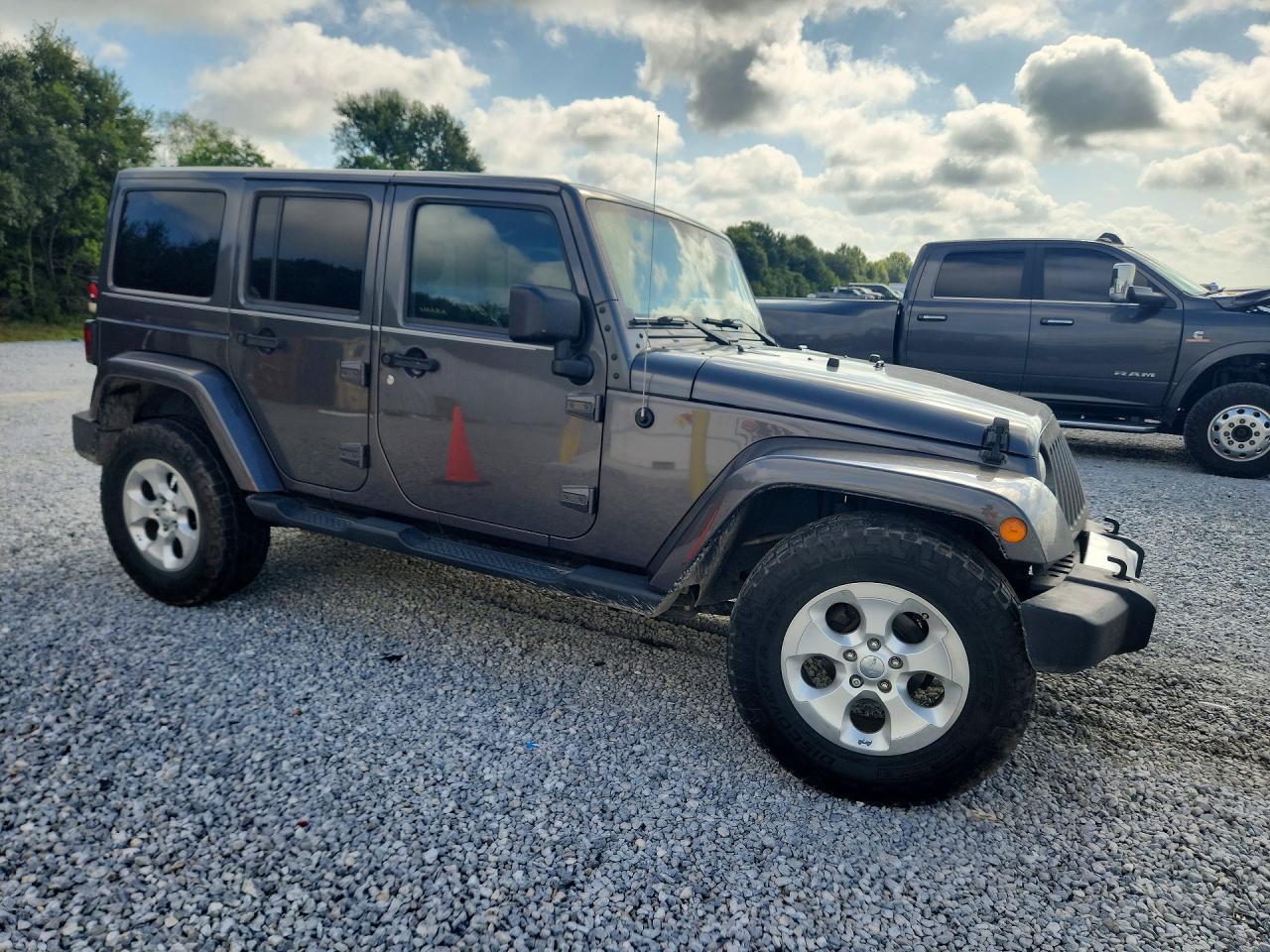 2014 Jeep Wrangler Unlimited Sahara - Фото 4