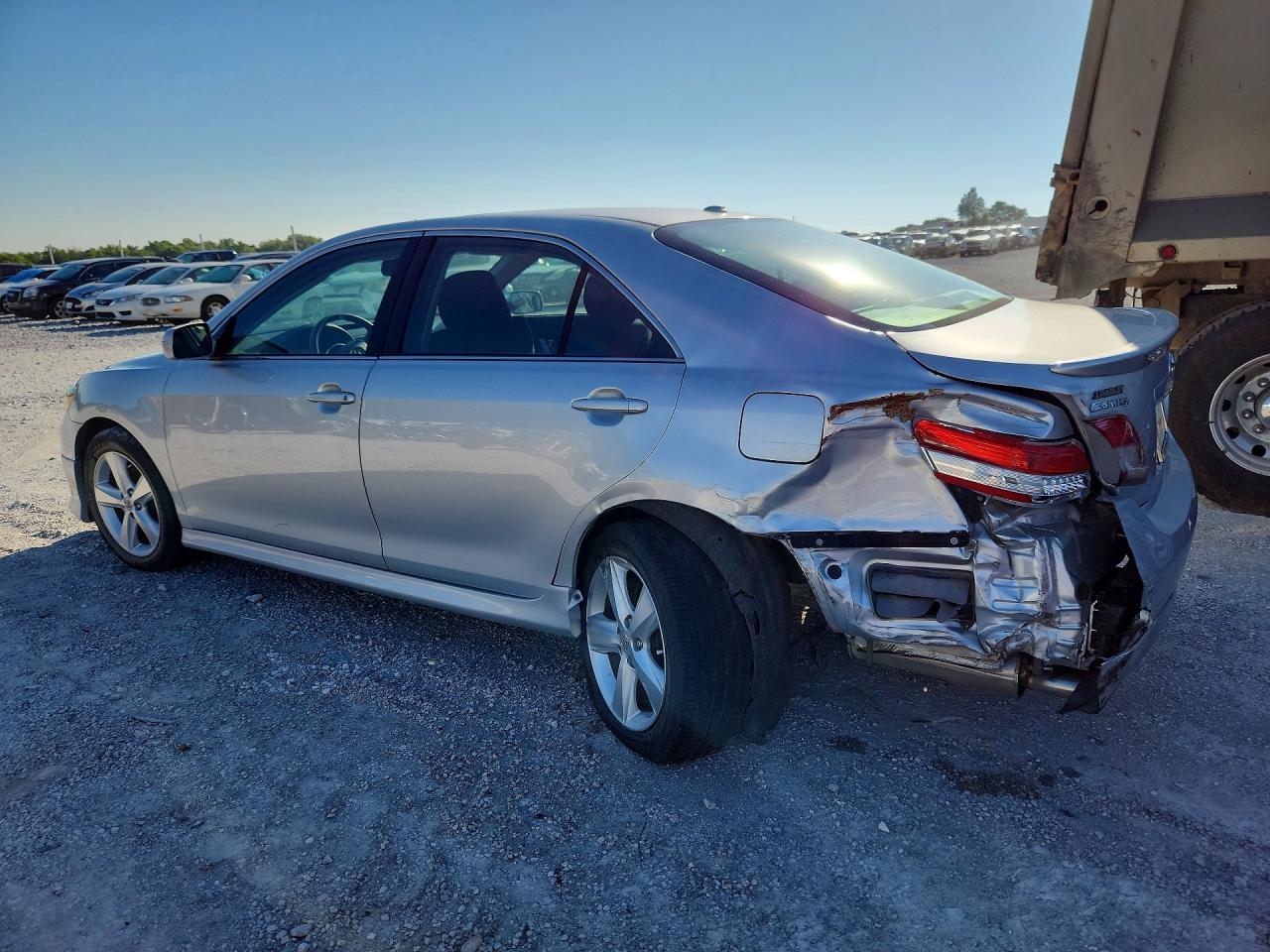 2011 Toyota Camary - Фото 2