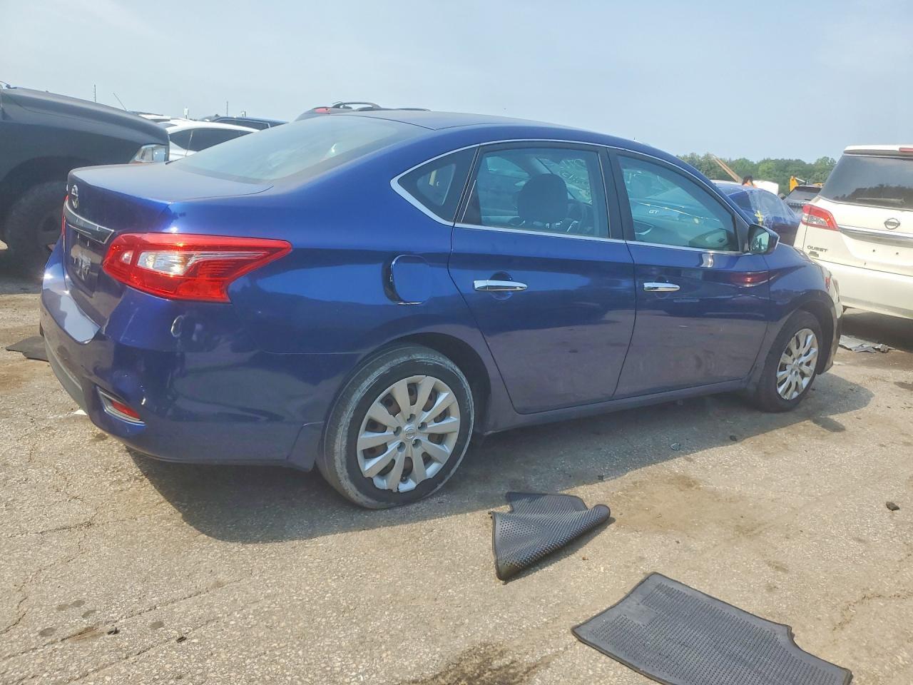 2016 Nissan Sentra S - Image 3