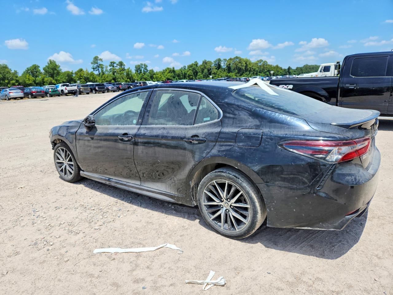 2021 Toyota Camry Se - Image 2