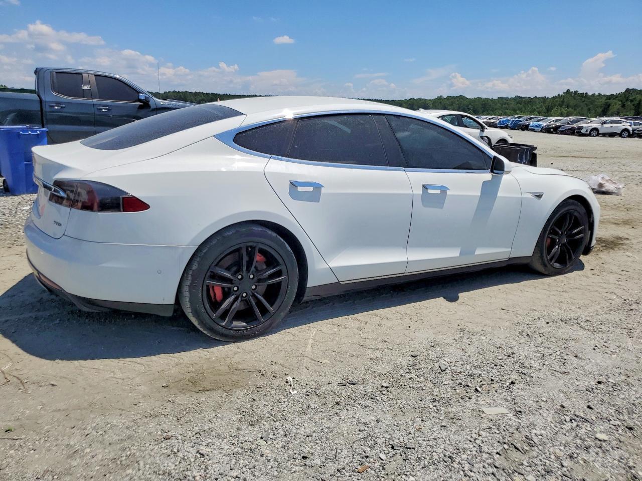2016 Tesla Model S - Фото 3