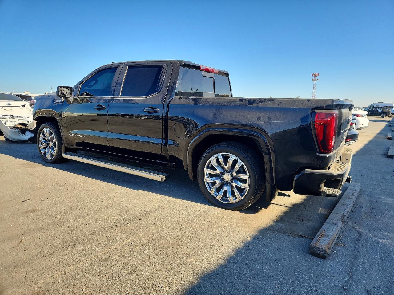 2025 GMC Sierra K1500 Denali - Фото 2