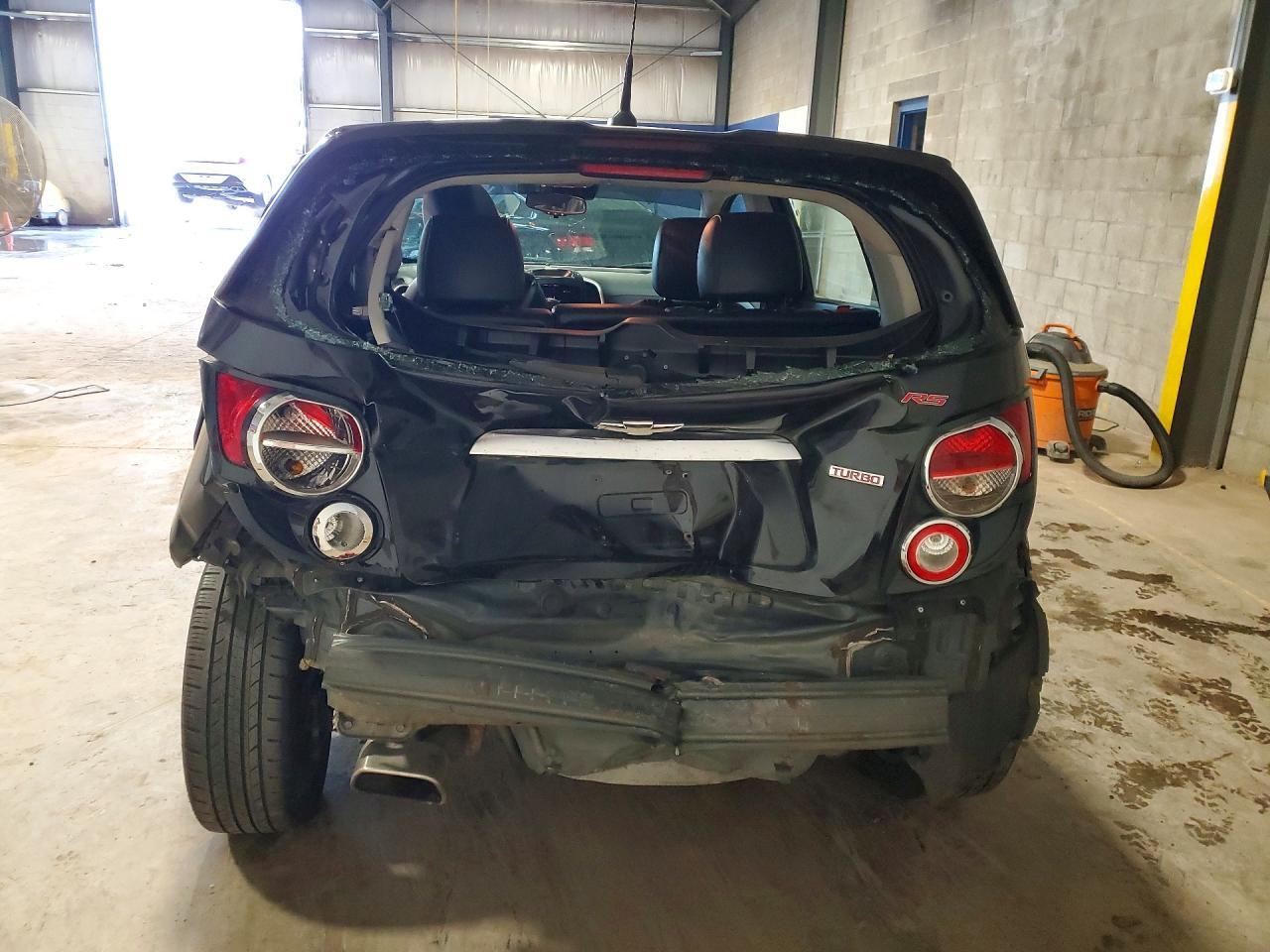 2014 Chevrolet Sonic - Фото 6