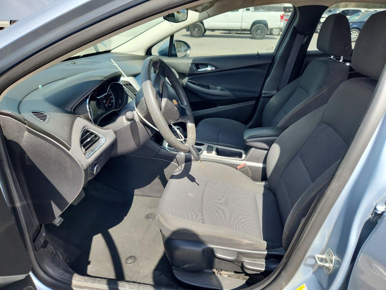 2017 Chevrolet Cruze Ls - Image 7