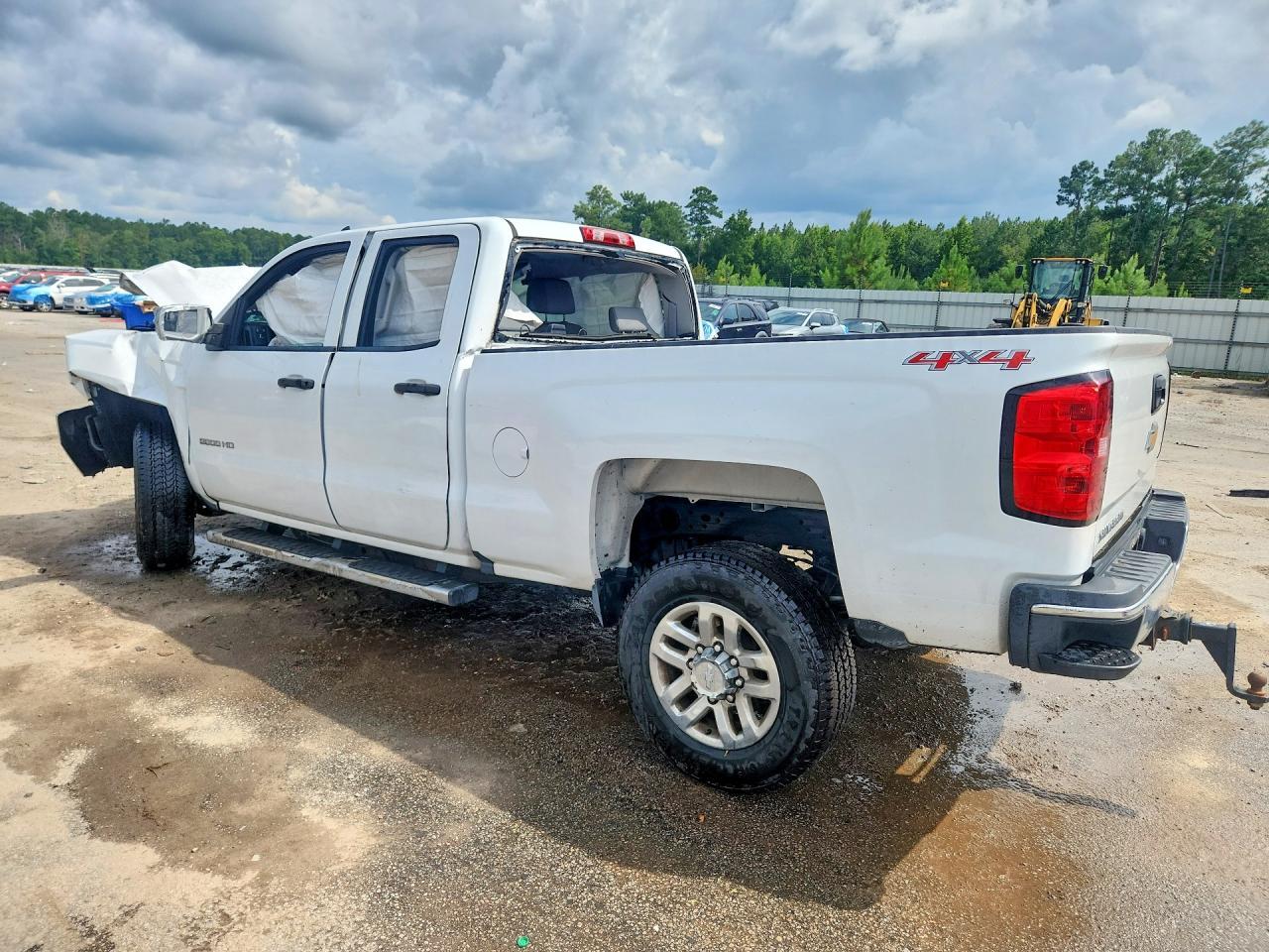 2016 Chevrolet Silverado K2500 Heavy Duty - Фото 2