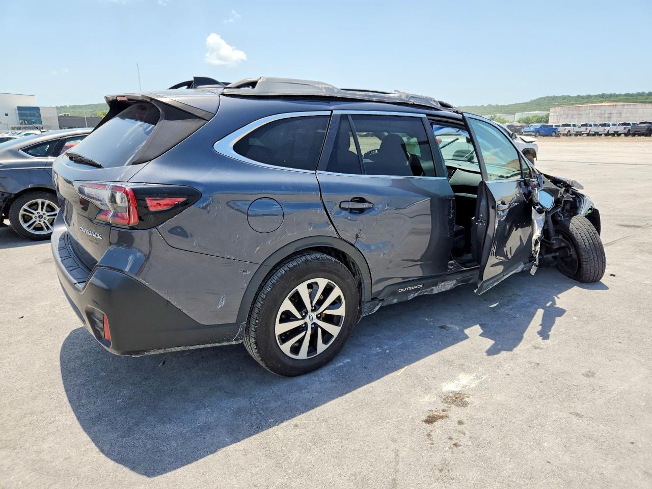 2020 Subaru Outback Premium - Фото 3