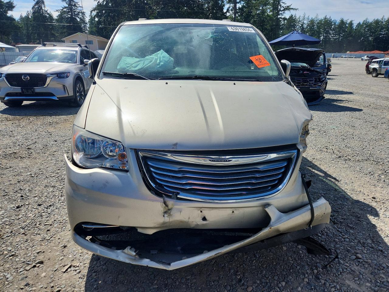 2016 Chrysler Town & Country Touring - Фото 5