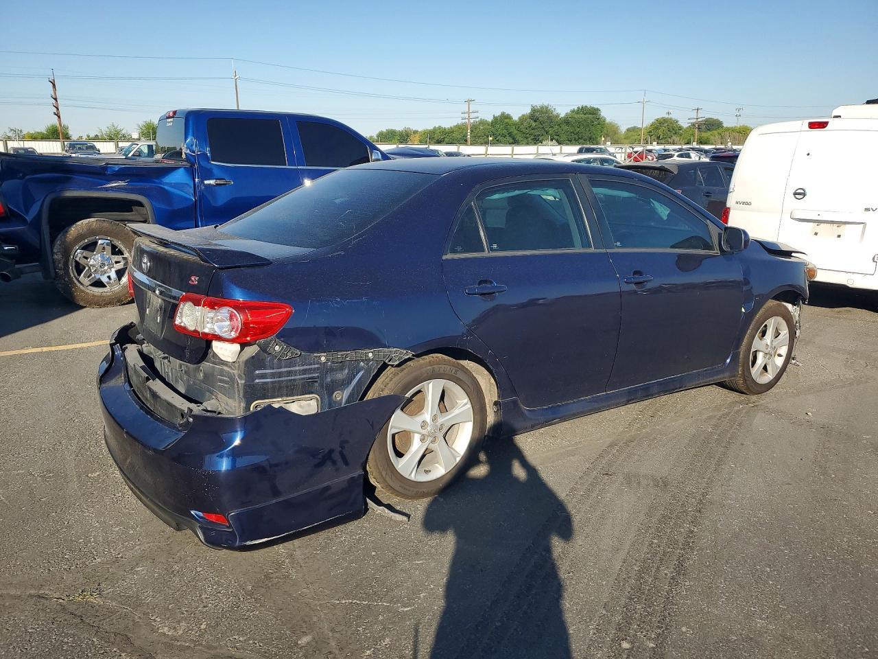 2013 Toyota Corolla S - Фото 3