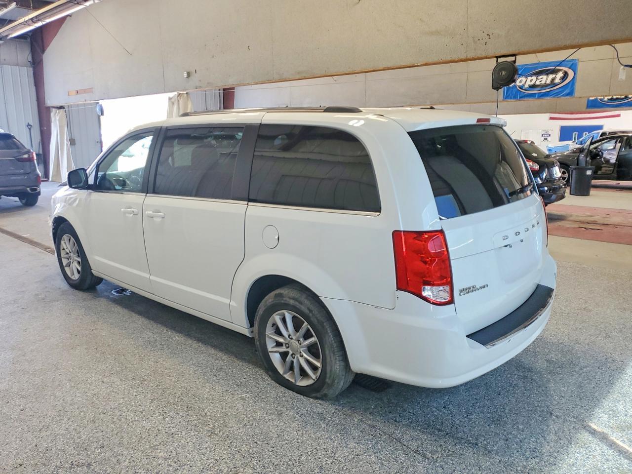 2020 Dodge Grand Caravan Sxt - Image 2