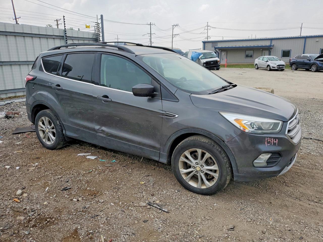 2017 Ford Escape Se - Фото 4