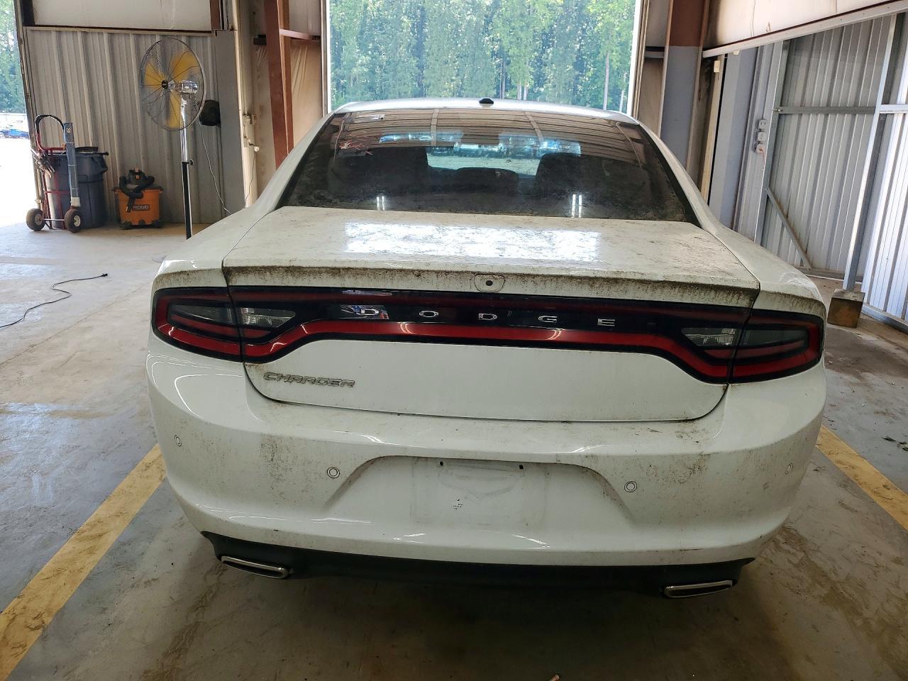 2022 Dodge Charger Sxt - Фото 6
