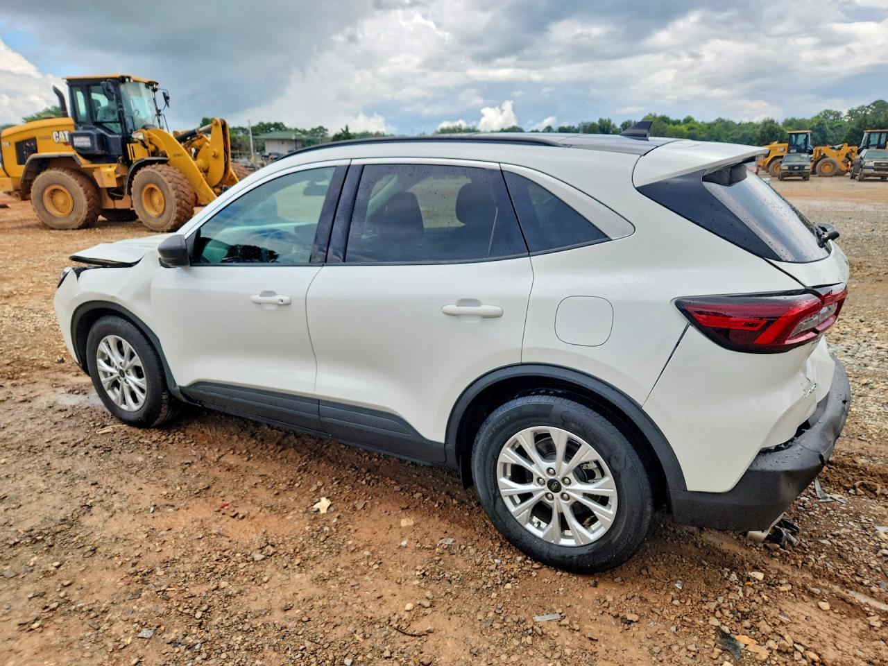 2023 Ford Escape Active - Image 2