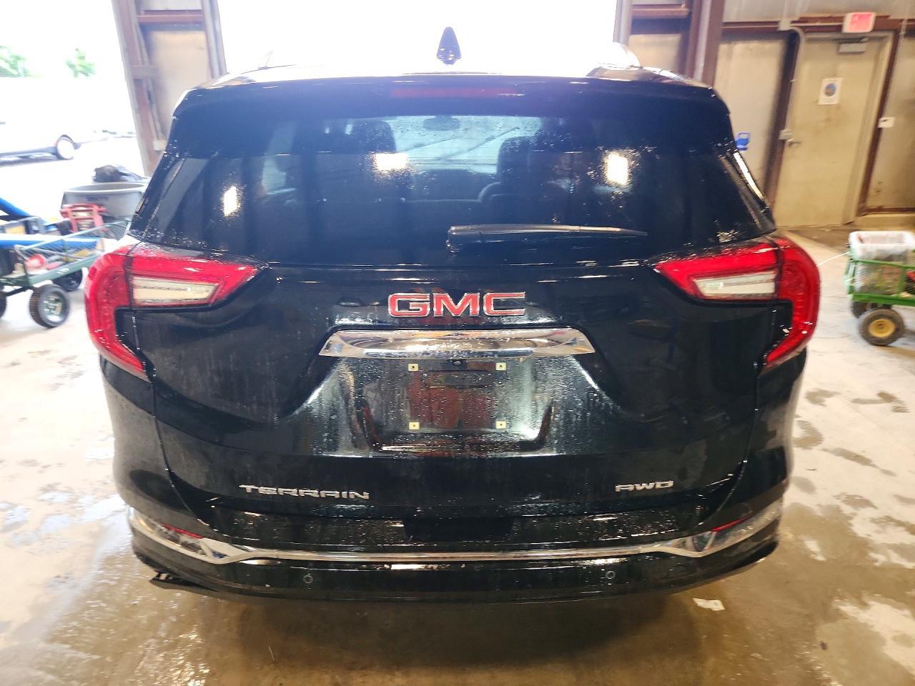 2023 GMC Terrain Denali - Фото 6