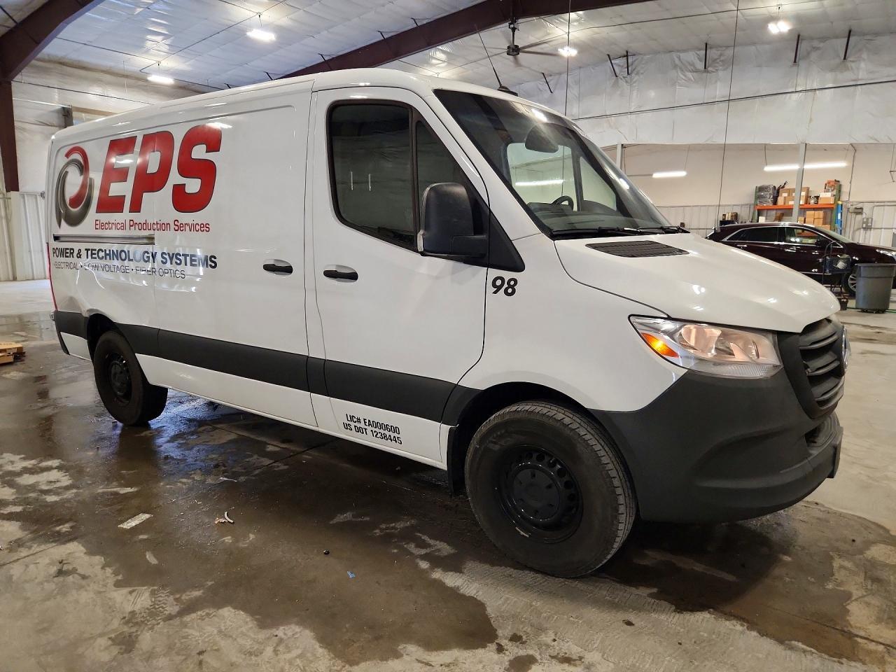 2023 Mercedes-Benz Sprinter 2500 Delivery Van - Фото 4