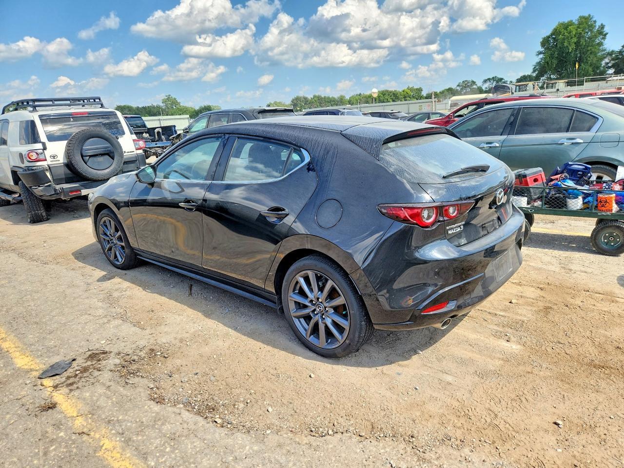 2025 Mazda 3 Preferred - Image 2