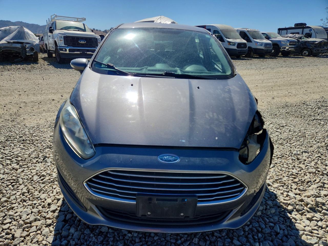 2014 Ford Fiesta Se - Фото 5