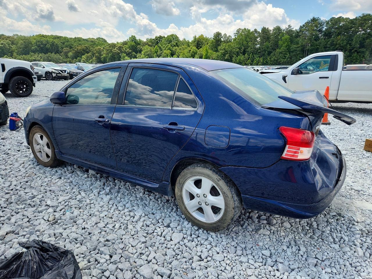 2007 Toyota Yaris S - Image 2