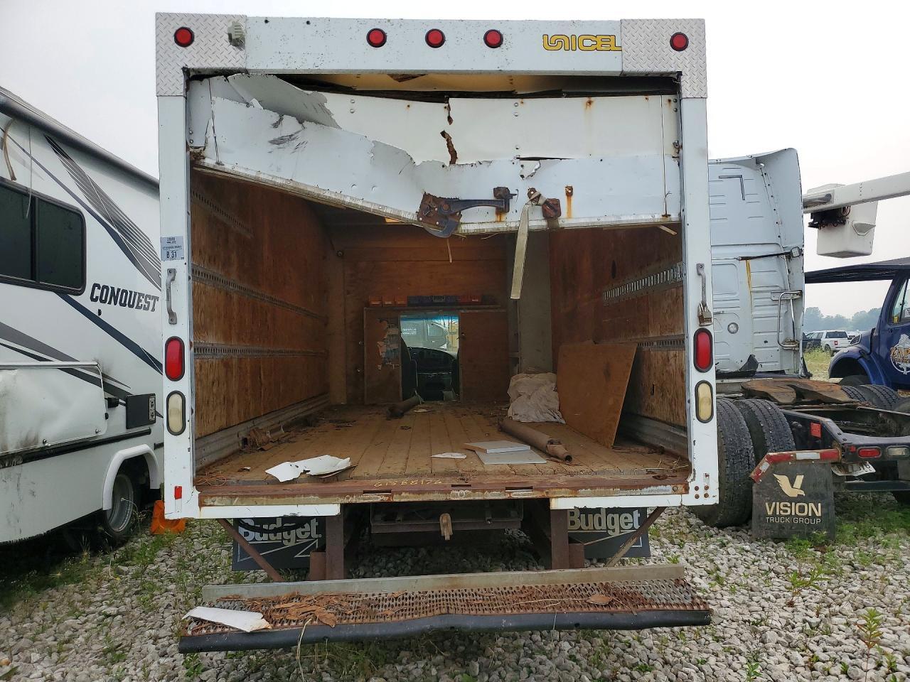 2008 Ford Econoline E350 Super Duty Cutaway Van - Фото 6