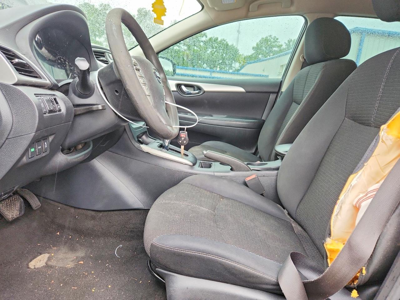 2017 Nissan Sentra S - Image 7
