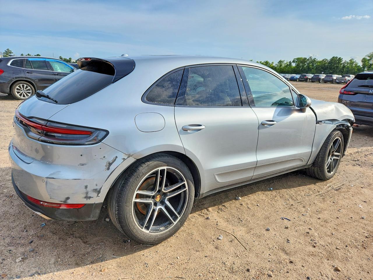 2020 Porsche Macan - Image 3