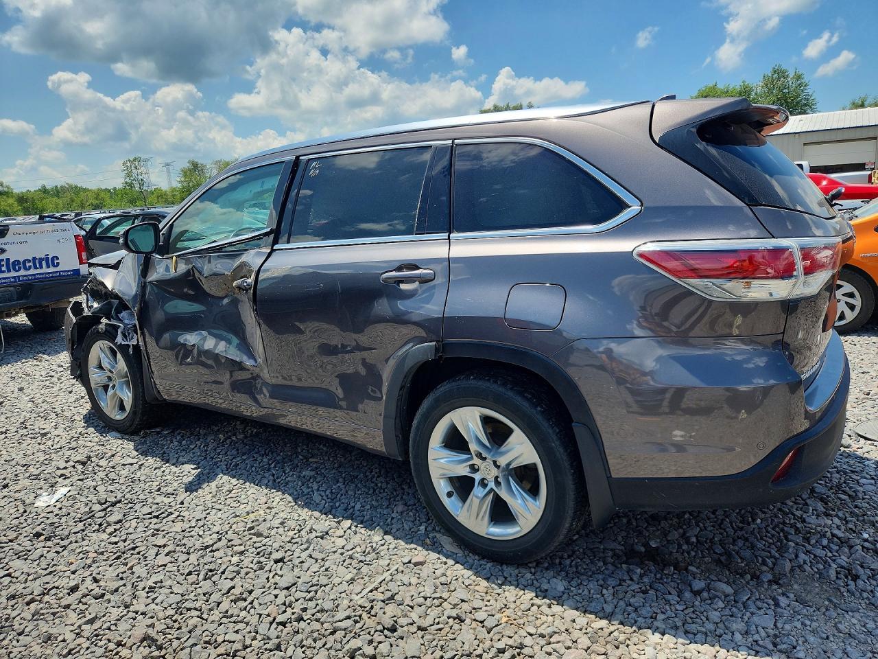 2014 Toyota Highlander Limited - Image 2