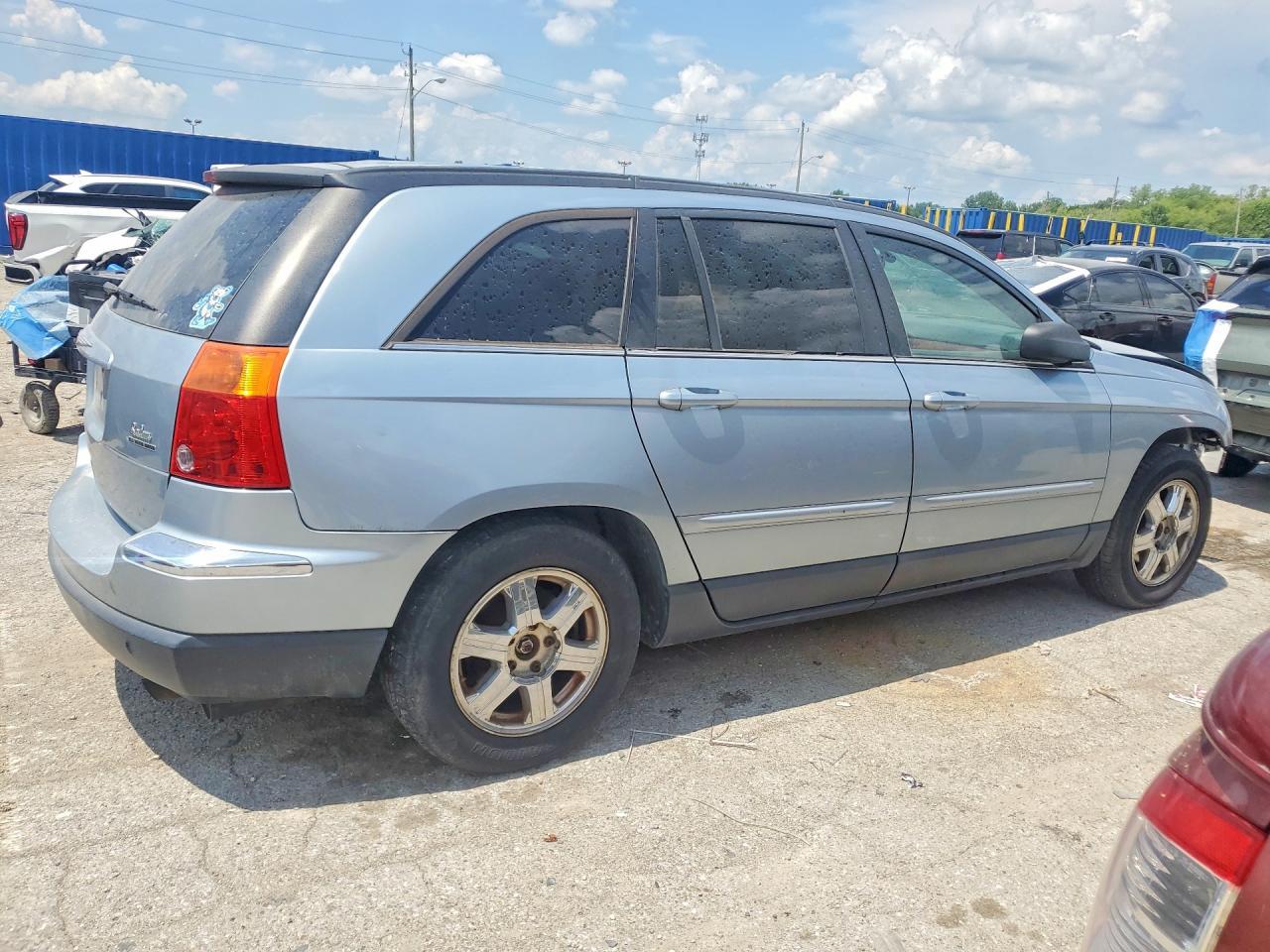 2004 Chrysler Pacifica - Фото 3