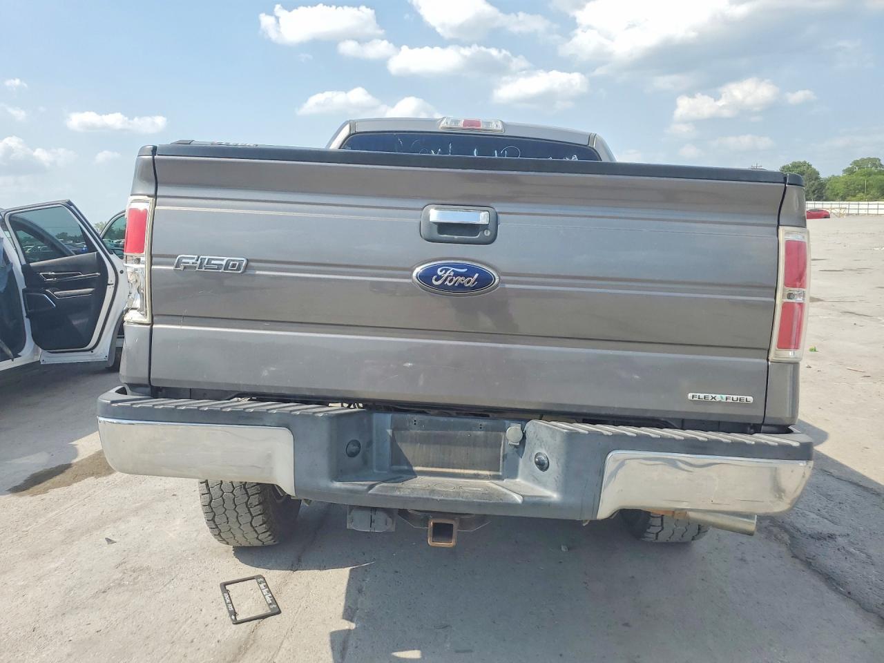 2013 Ford F150 Supercrew - Image 6