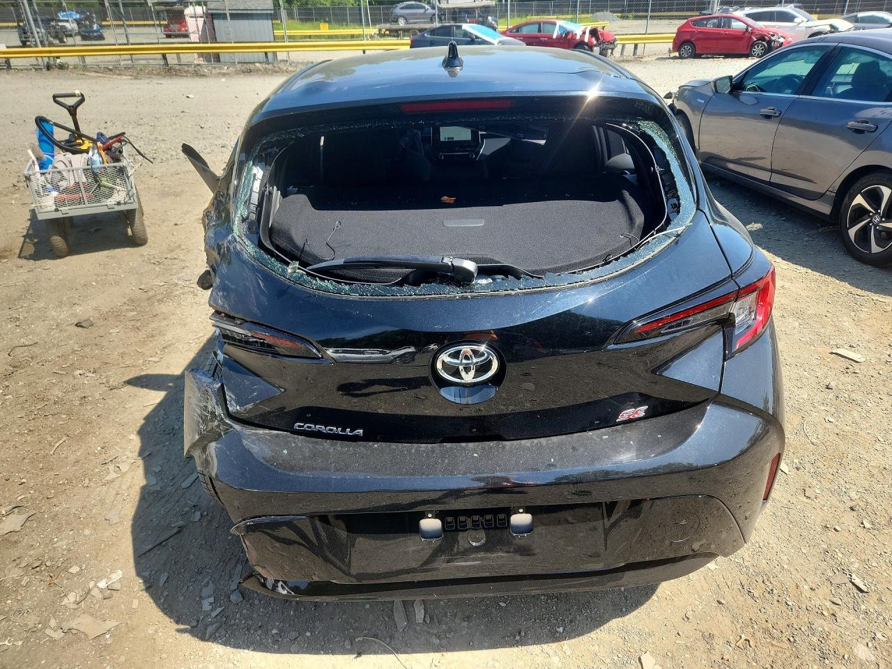 2026 Toyota Corolla Hatchback Se - Image 6