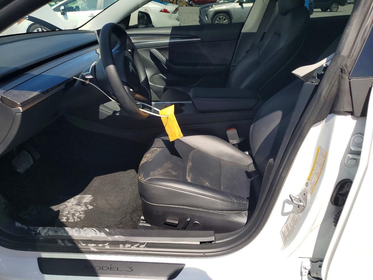2022 Tesla Model 3 - Image 7