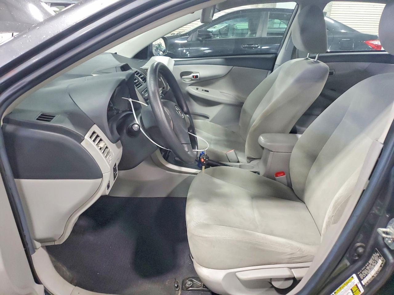 2013 Toyota Corolla L - Image 7