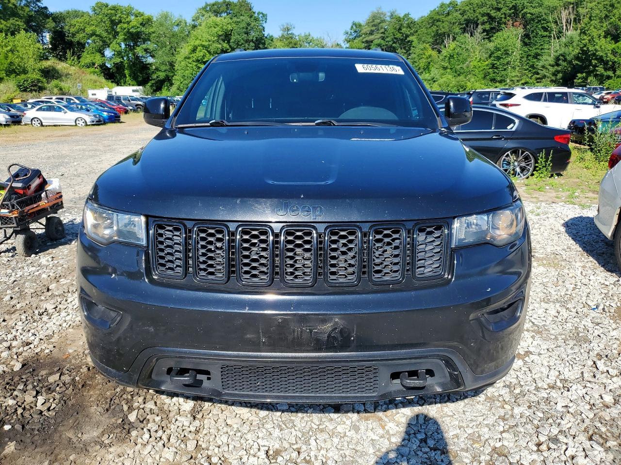 2019 Jeep Grand Cherokee Laredo - Image 5