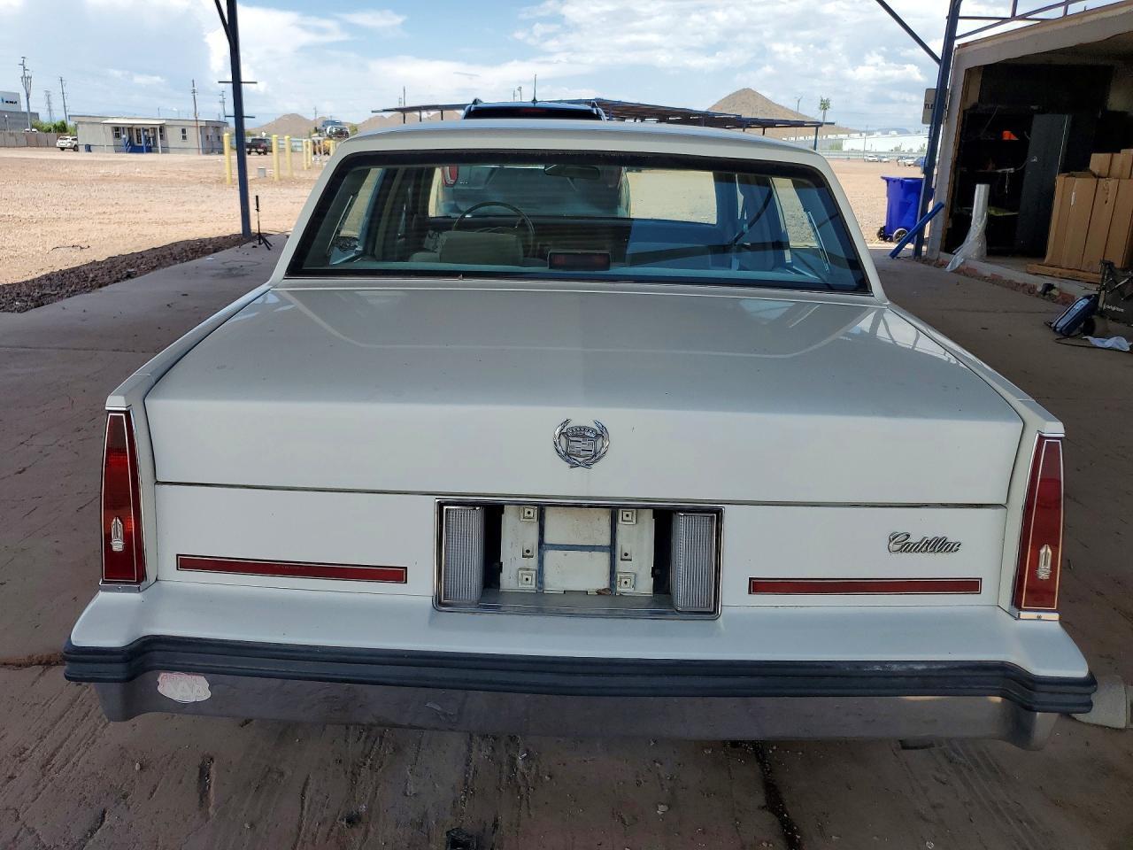 1985 Cadillac Deville - Фото 6