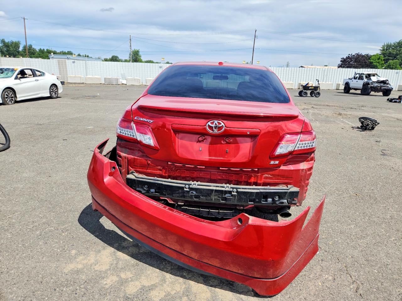 2011 Toyota Camry Se V6 - Image 6