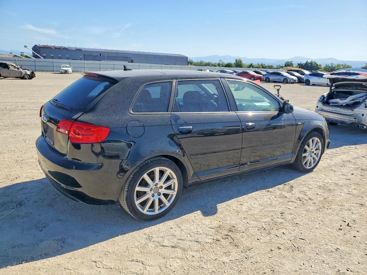 2012 Audi A3 Premium Plus - Фото 3