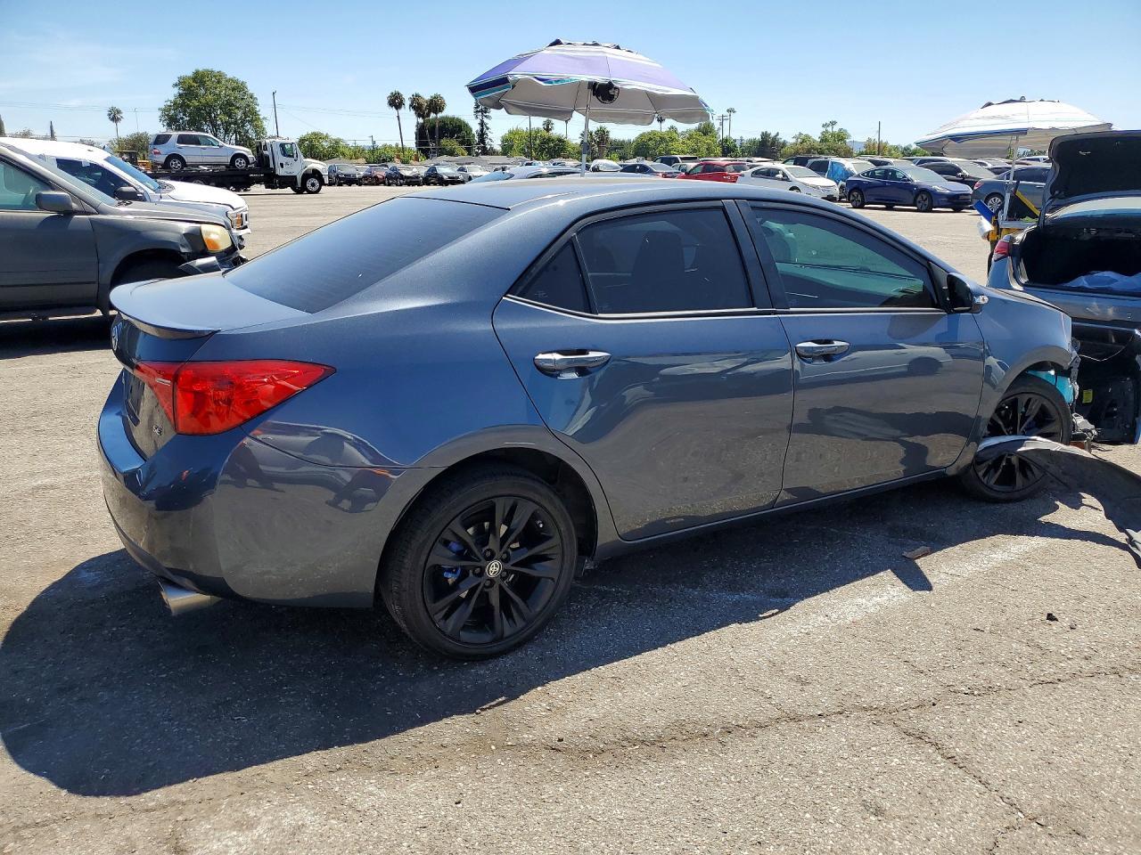 2019 Toyota Corolla Se - Фото 3