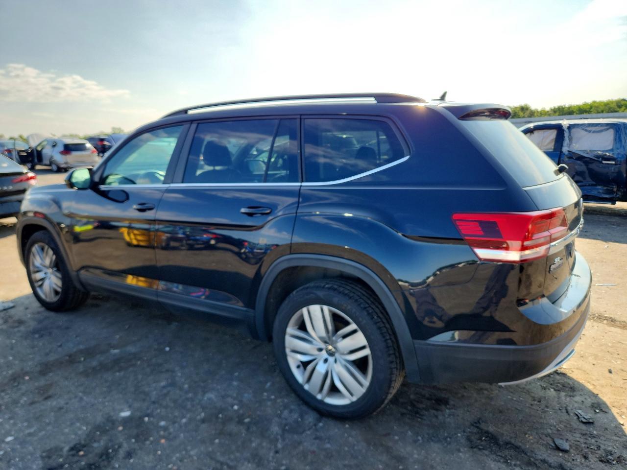 2020 Volkswagen Atlas Se - Image 2
