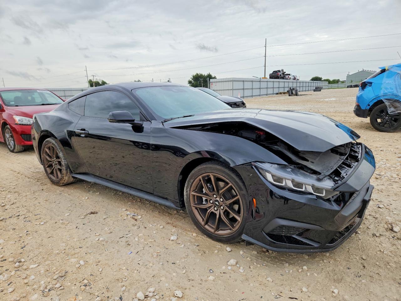 2024 Ford Mustang - Image 4