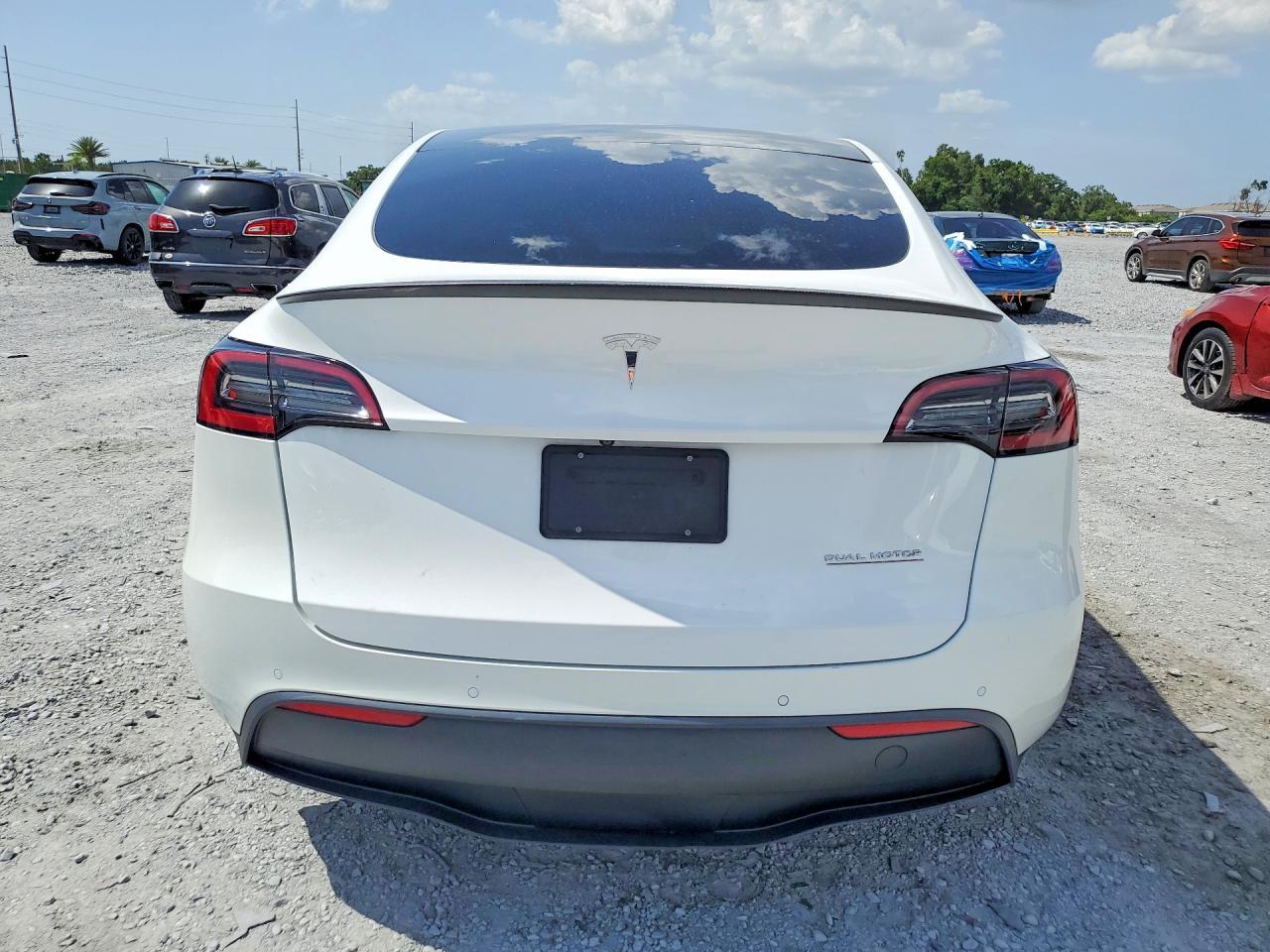 2022 Tesla Model Y - Image 6