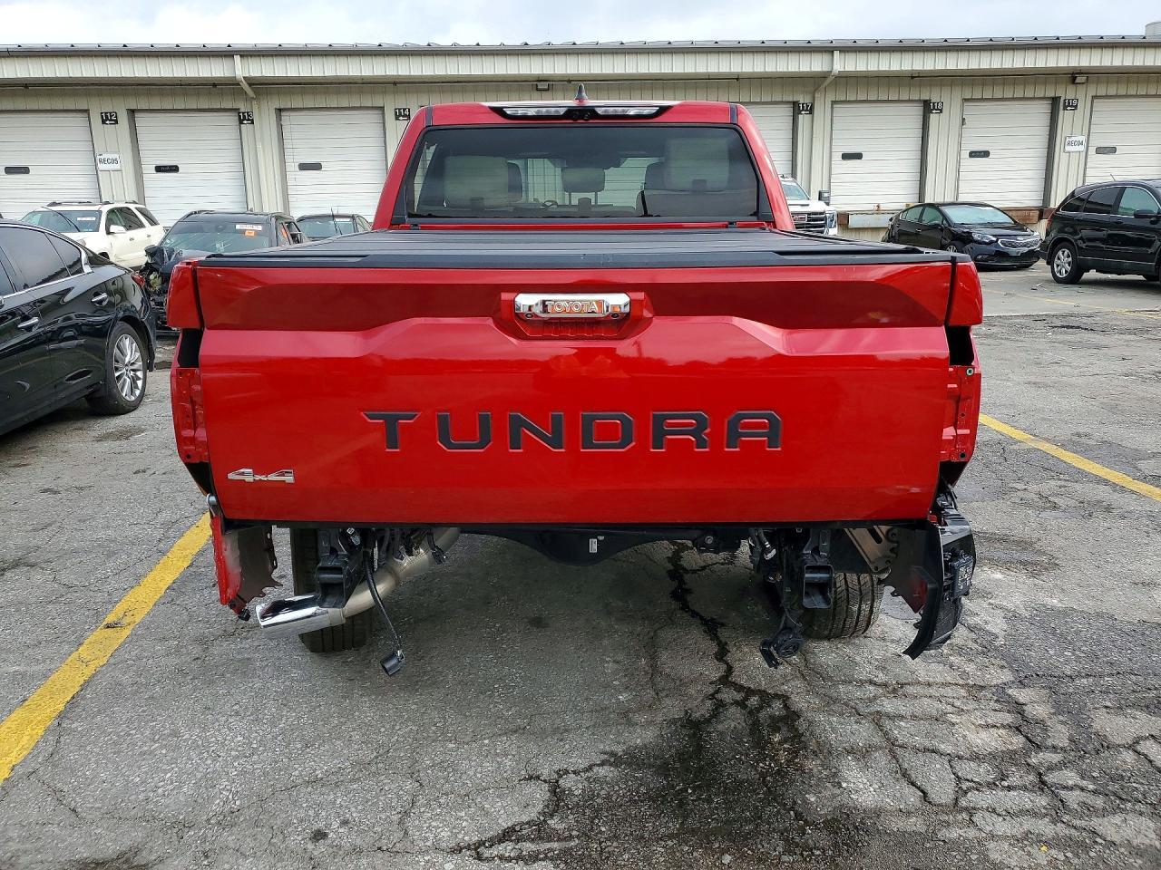 2024 Toyota Tundra 1794 Edition Hv - Image 6