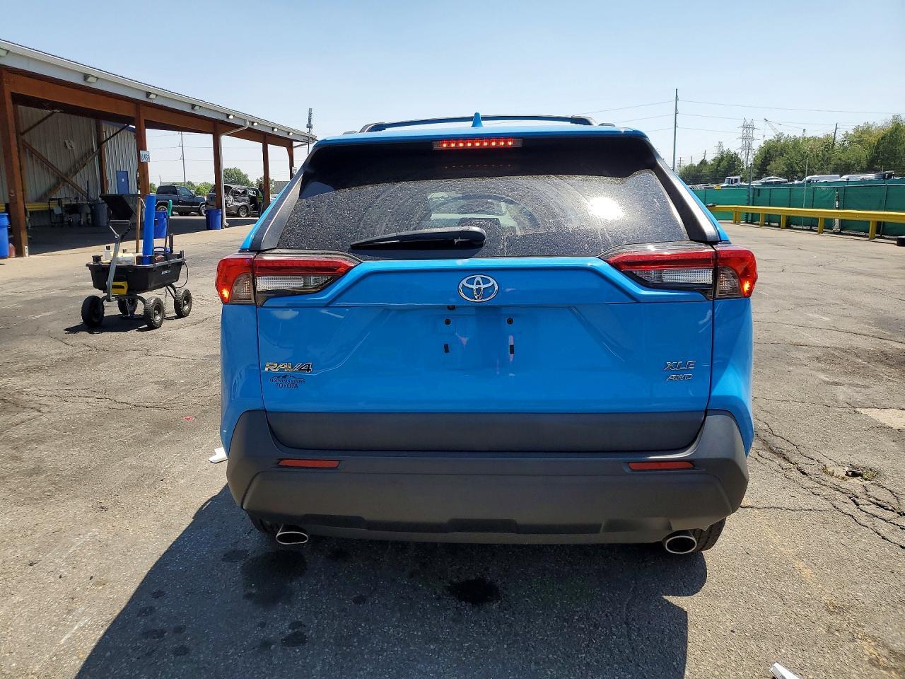 2021 Toyota Rav4 Xle - Фото 6