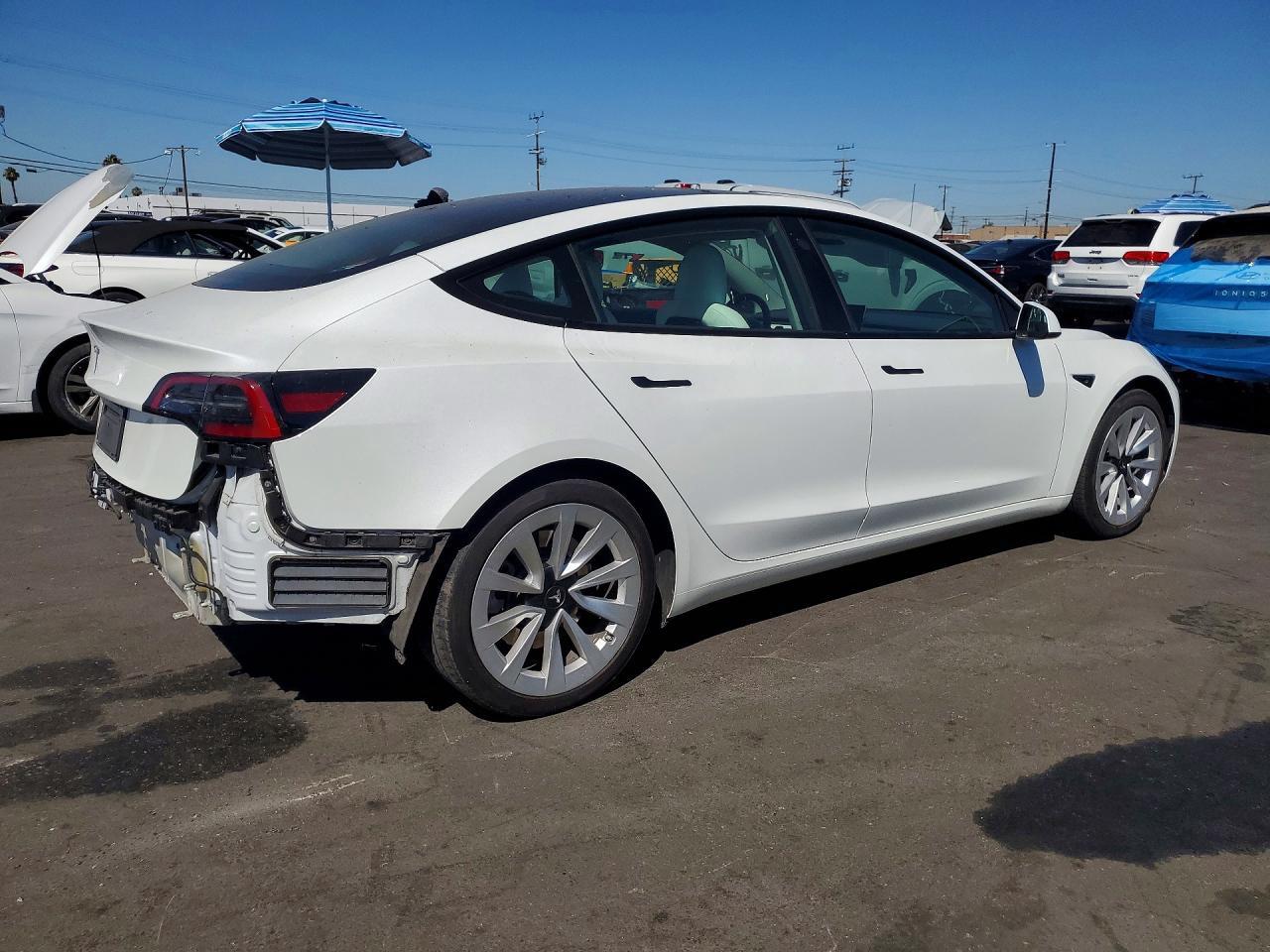 2023 Tesla Model 3 - Image 3