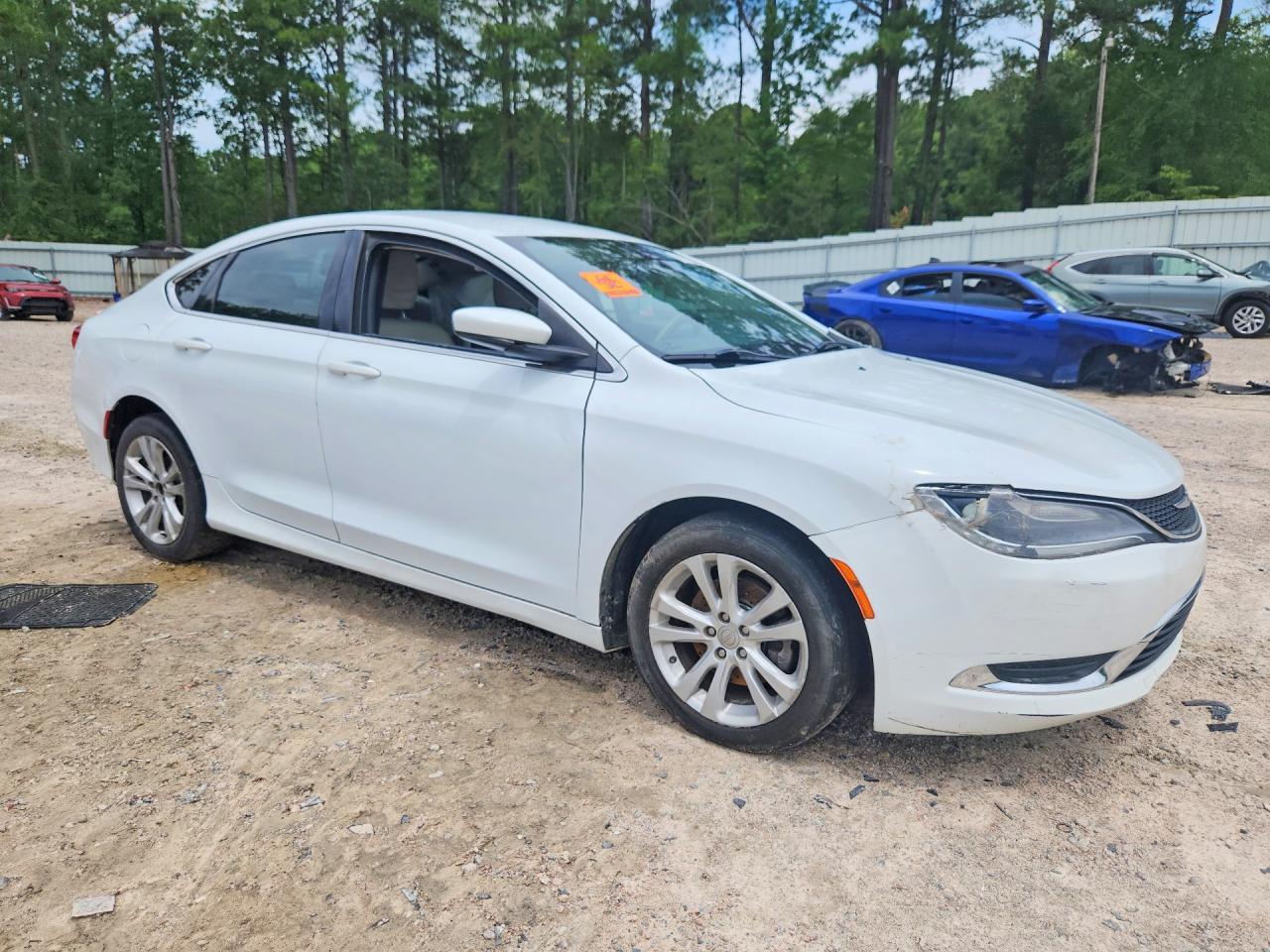 2017 Chrysler 200 Limited - Image 4
