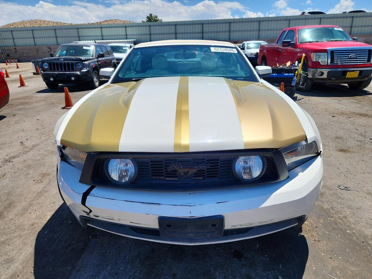 2010 Ford Mustang Gt - Фото 5