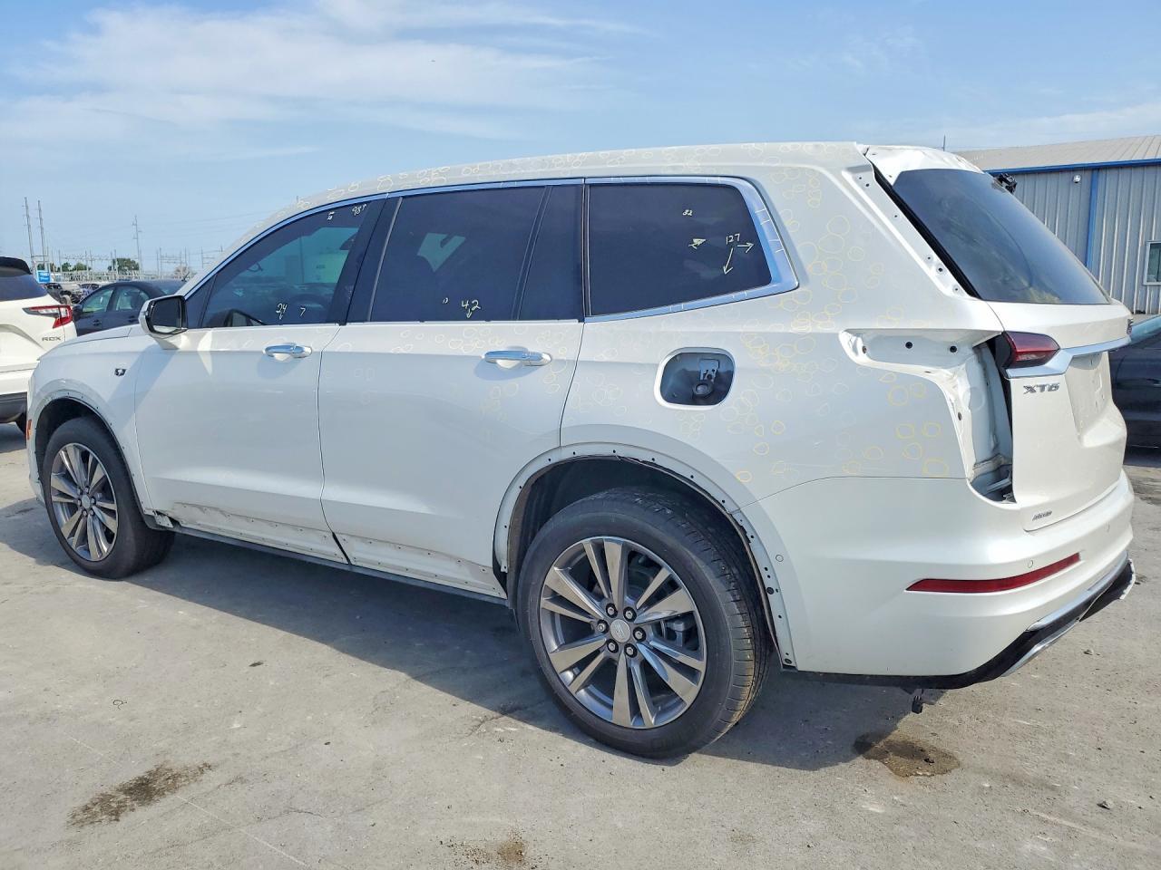 2025 Cadillac Xt6 Premium Luxury - Фото 2