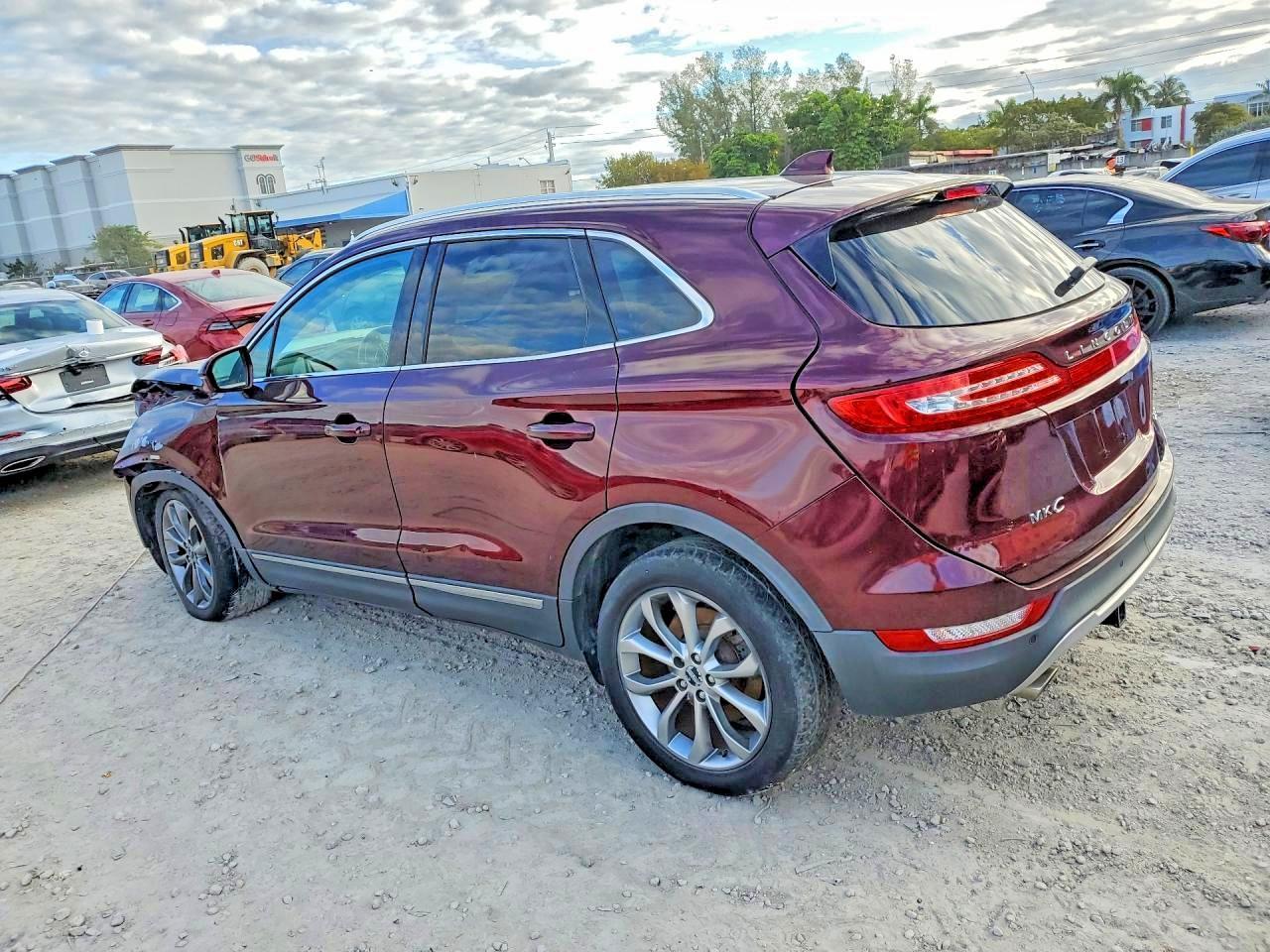 2017 Lincoln Mkc Select - Фото 2
